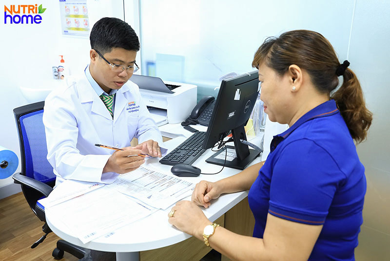khám, tư vấn chế độ dinh dưỡng