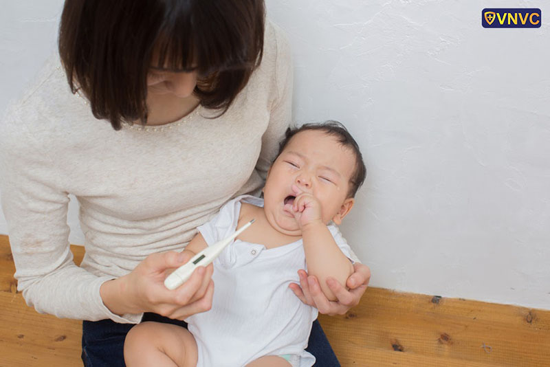 triệu chứng viêm tai giữa do phế cầu khuẩn