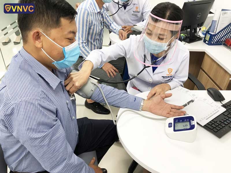 kham sang loc truoc tiem vnvc