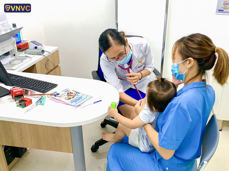 kiểm tra sức khỏe trước tiêm vnvc bình phước