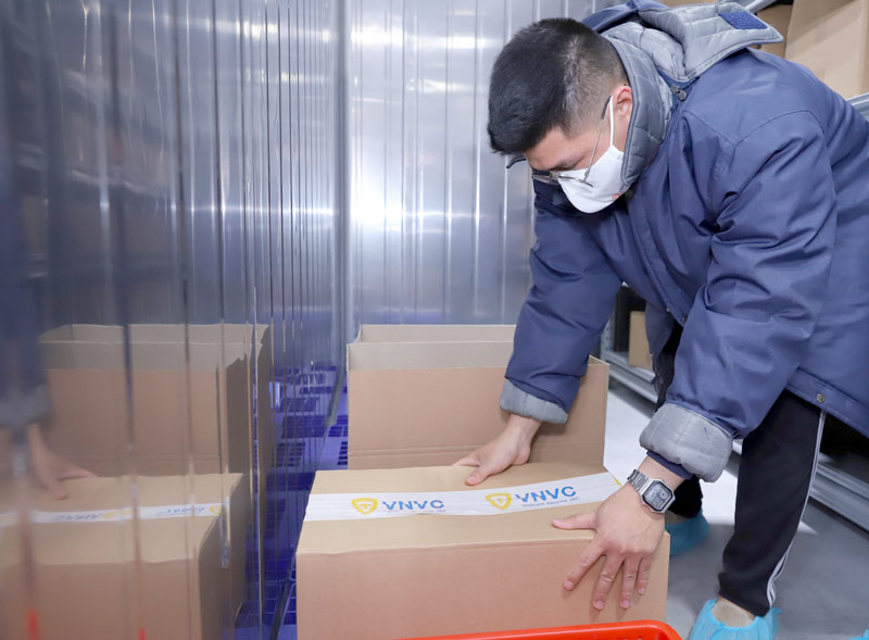 vac xin covid 19 tai kho vnvc