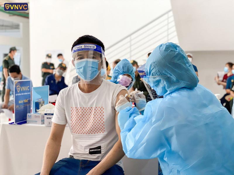 tiem vac xin covid cho doanh nghiep o binh duong
