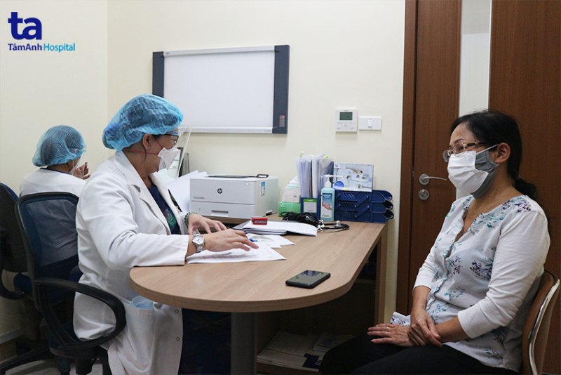 bv tâm anh tiêm vacxin covid-19 cho người già và có bệnh nền