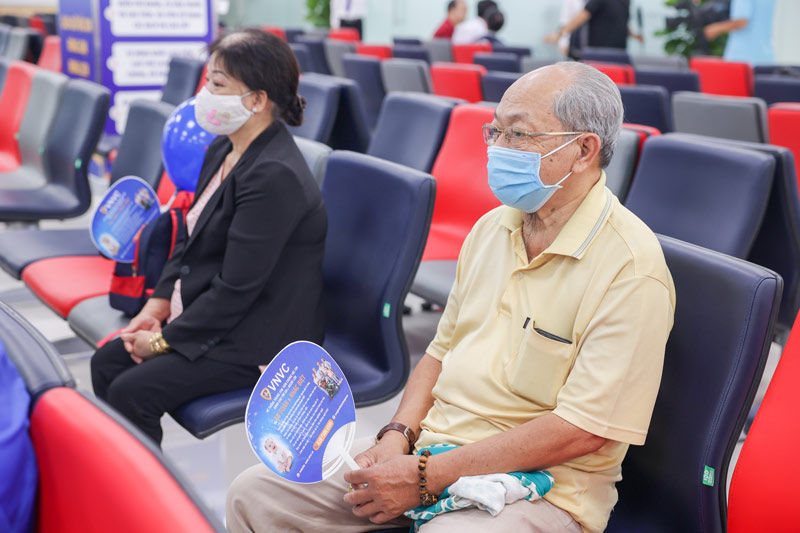 doi tuong nen tiem phong cum