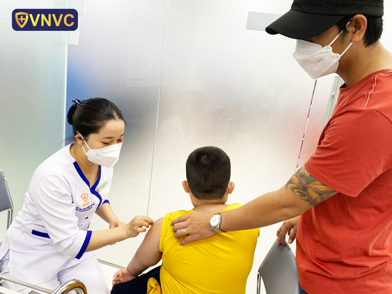 khai truong vnvc ben luc