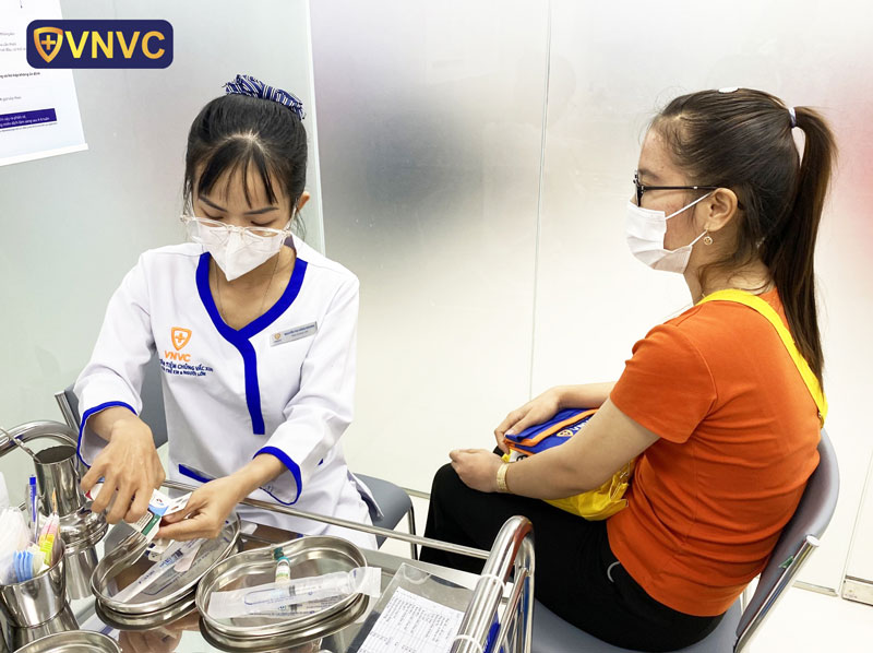 khai truong vnvc ben luc