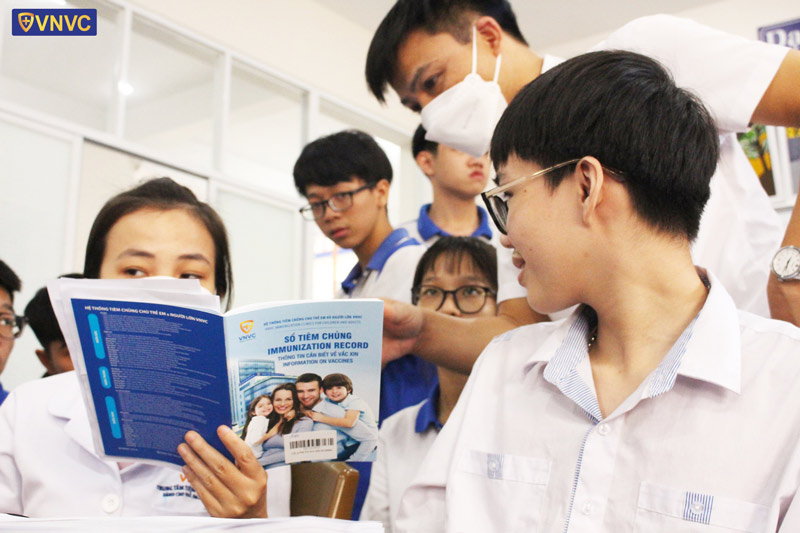 phòng dịch cúm trong trường học