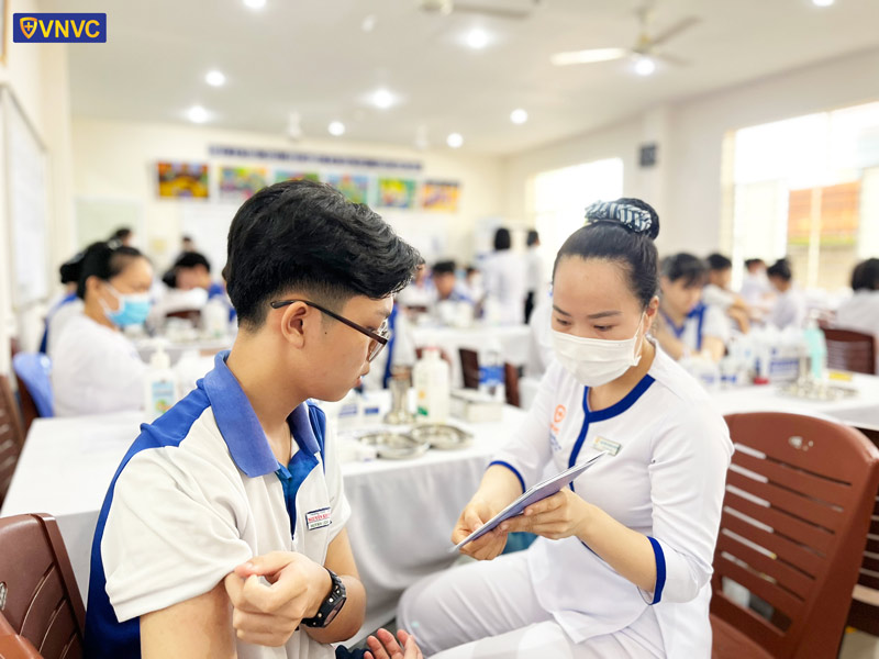 phòng dịch cúm trong trường học