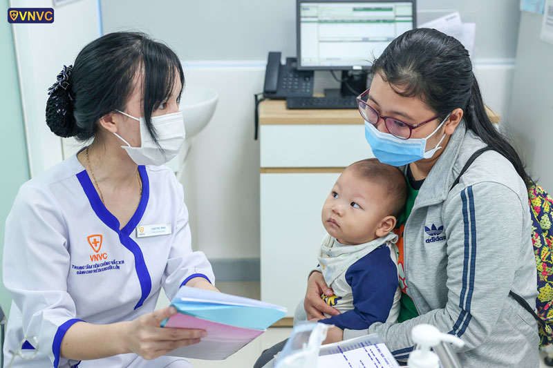 tiêm vắc xin phòng cúm a cho trẻ