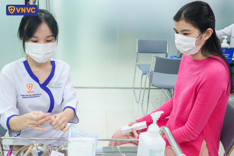 lịch tiêm phòng cho bà bầu vào tháng thứ mấy