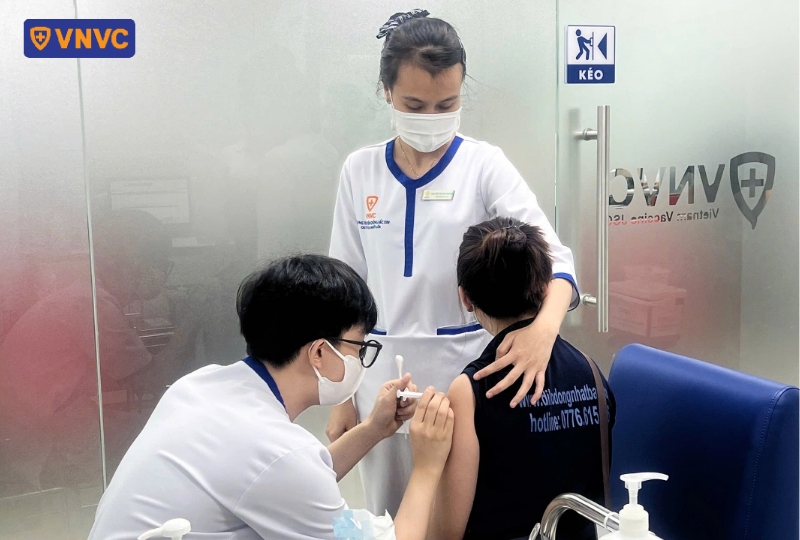 tiêm hpv cho các bạn nữ thành niên
