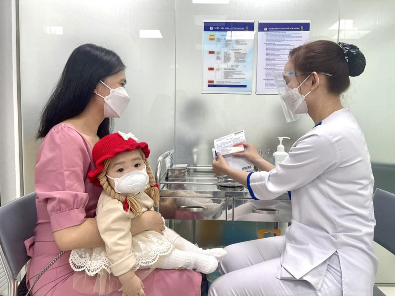 tiêm phòng cúm cho trẻ nhỏ