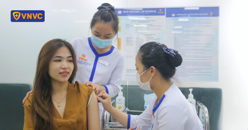 tiêm chủng cho phụ nữ