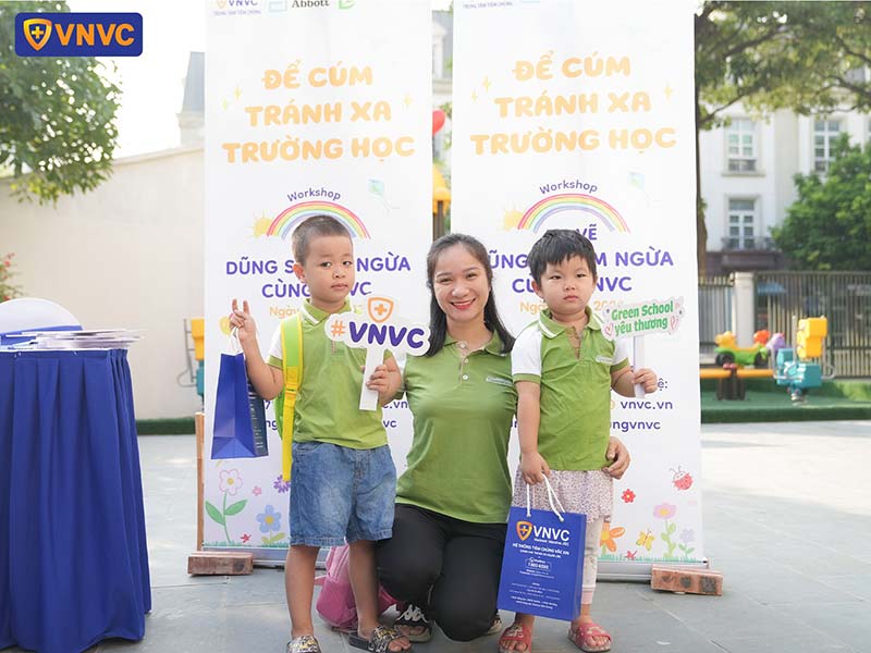 chương trình bé vẽ dũng sĩ tiêm ngừa