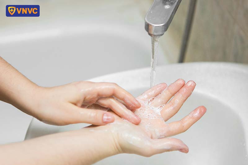 rửa tay sạch sẽ