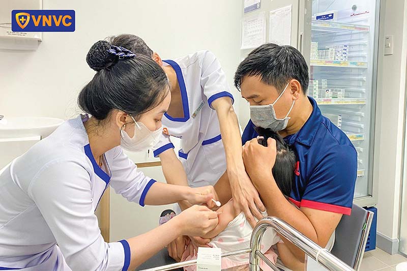 Workshop “Em vẽ dũng sĩ tiêm ngừa cùng VNVC”