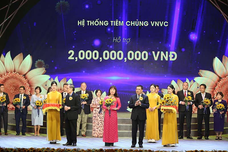 vnvc đóng góp 2 tỷ cho quỹ ngày mai tươi sáng