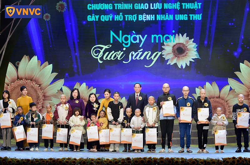 vnvc đóng góp 2 tỷ cho quỹ ngày mai tươi sáng