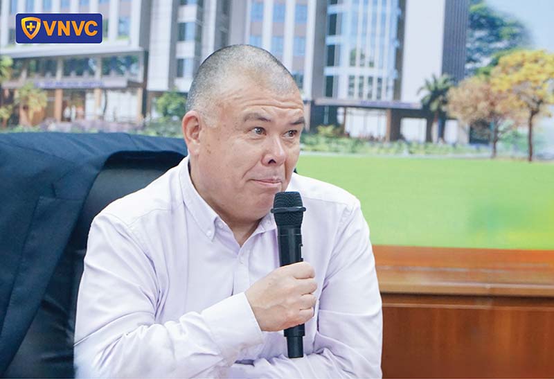 GS Hiệp sĩ Jonathan Van Tam