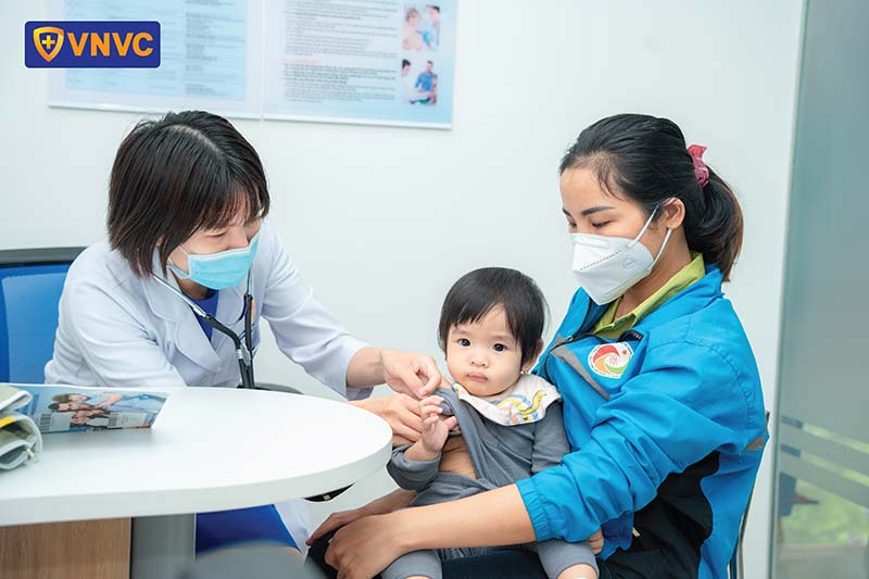 tiêm mũi bạch hầu ho gà uốn ván cho trẻ