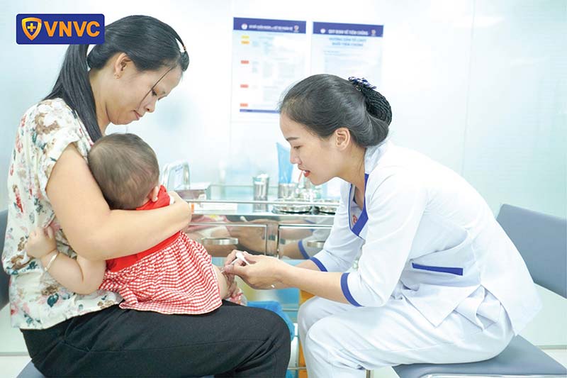 tiêm phòng cúm cho bé