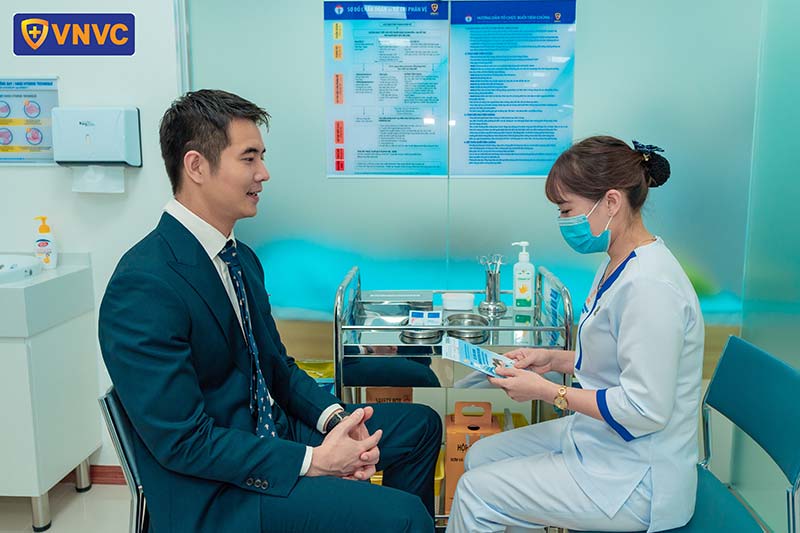 tiêm vắc xin phòng quai bị