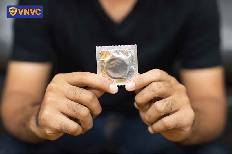 nên sử dụng bao cao su trong quan hệ tình dục