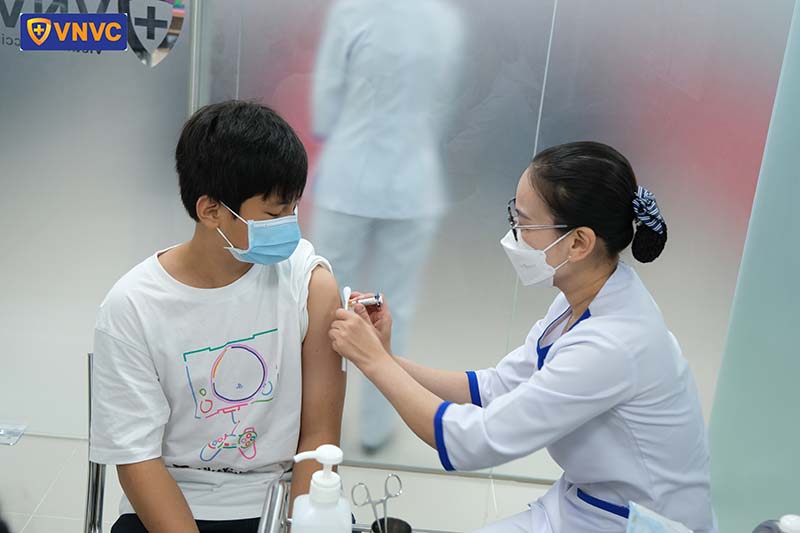 tiêm ngừa dại sau khi bị chó cắn