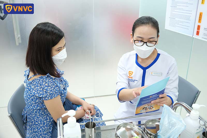 tiêm phòng dại sau khi bị chó cắn 15 ngày