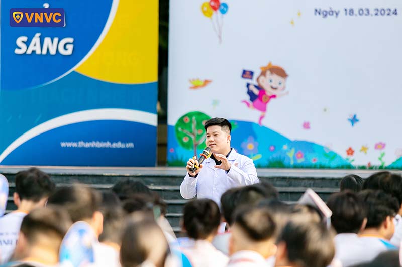 bác sĩ trần huỳnh tấn chia sẻ