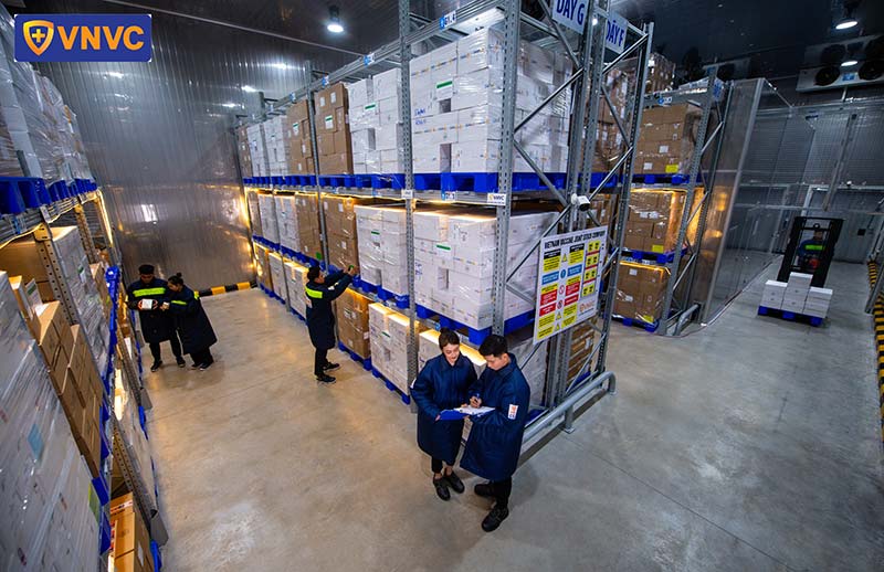 kho lạnh đạt chuẩn của vnvc