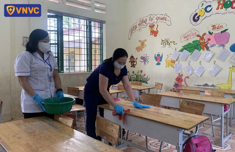vệ sinh lớp học