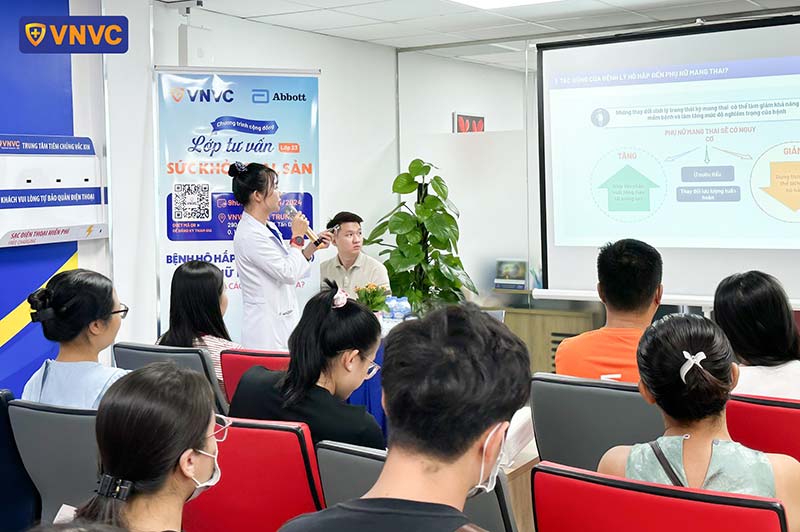 hình ảnh lớp tư vấn sức khỏe thai sản số 23