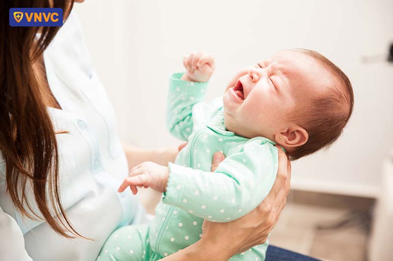 Nhấn vào ảnh để phóng to cách chăm sóc bé sau khi chích ngừa