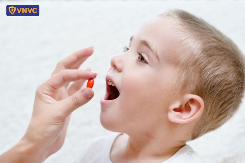 bé uống vitamin a