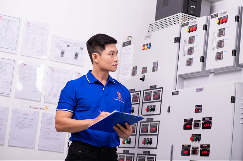 hệ thống quản lý cảnh báo sử dụng vắc xin