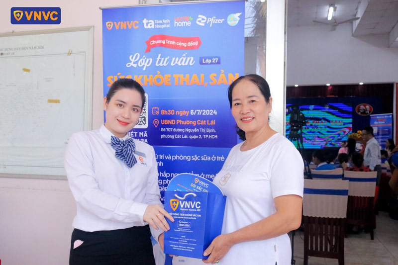 khách tham dự lớp học tiền sản vnvc