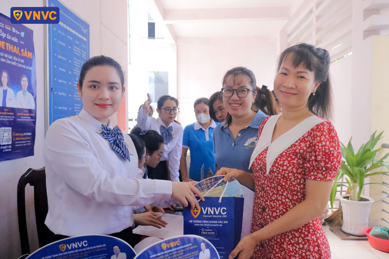 khách tham dự lớp sức khỏe thai sản vnvc