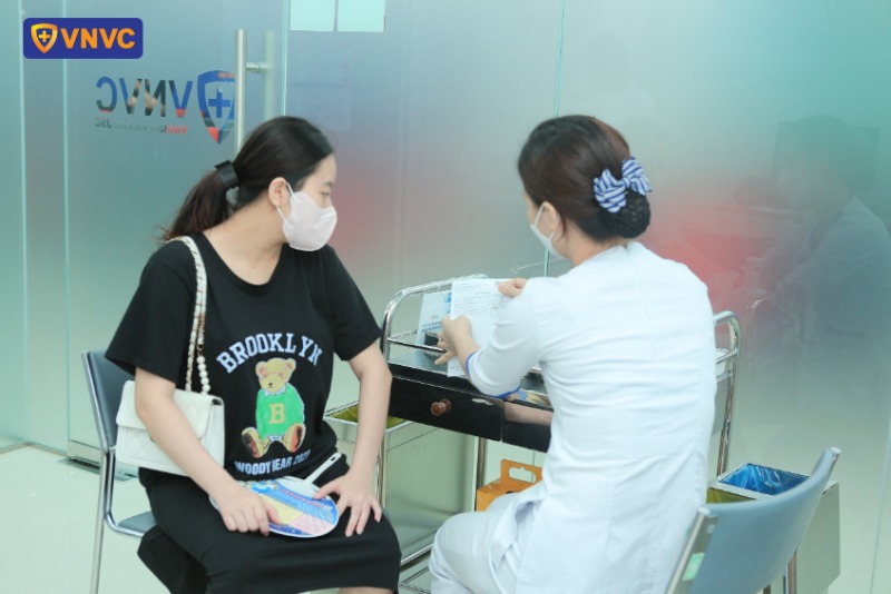 VNVC Hòa Bình khai trương, tăng cường phòng bệnh cho người dân