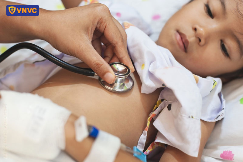 cần quan sát biểu hiện sau tiêm chủng