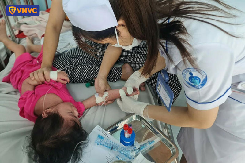 điều trị sởi cho trẻ