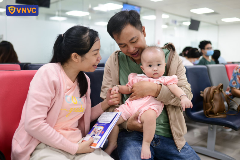 khách hàng tiêm chủng tại vnvc