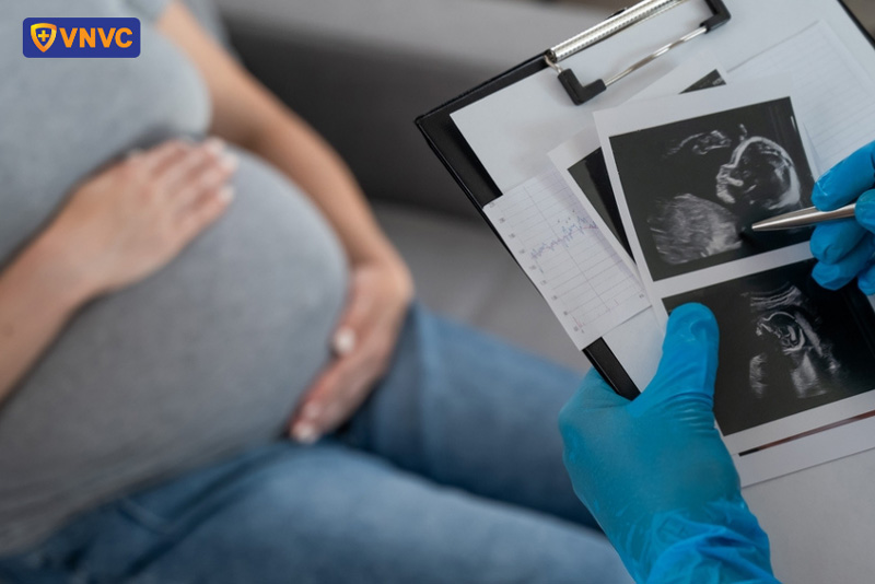khám thai cho mẹ bầu