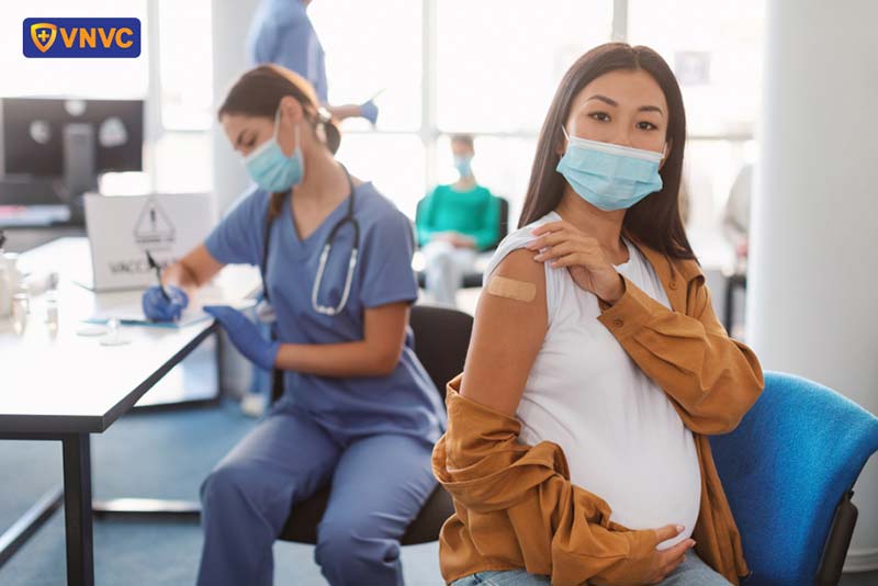 tiêm chủng trong thai kỳ