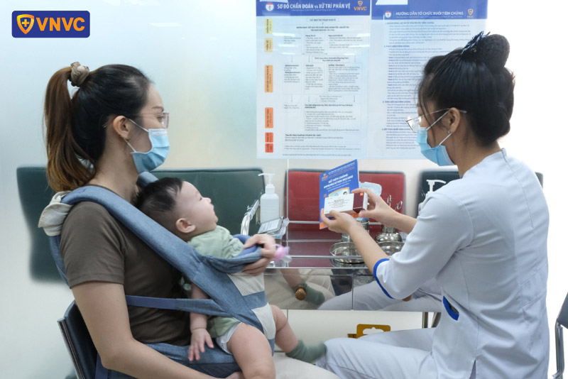 tiêm ngừa vắc xin Bexsero cho trẻ