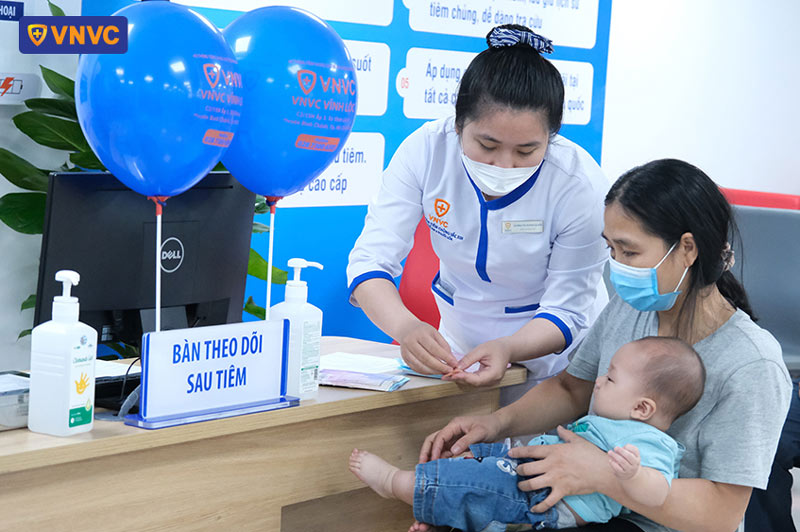 tiêm phòng cho trẻ bị dị ứng