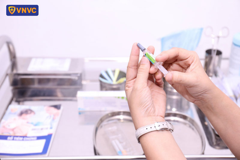vắc xin bạch hầu ho gà uốn ván