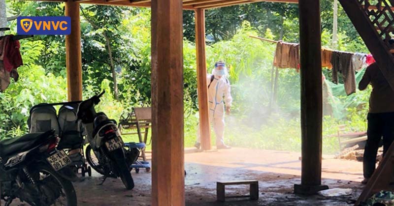 xịt khử khuẩn bạch hầu