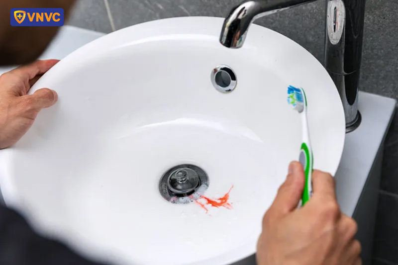 bị sốt xuất huyết có được đánh răng không