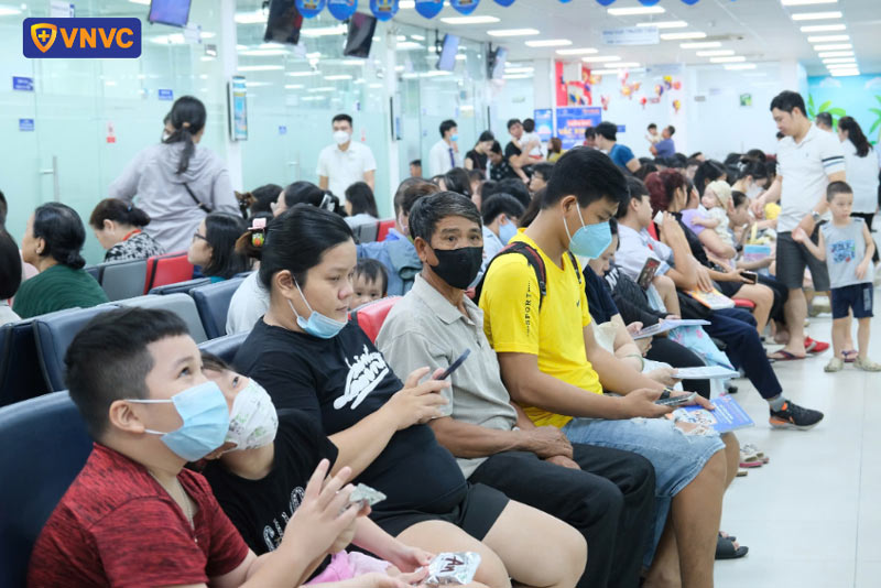 tiêm phòng vắc xin sốt xuất huyết